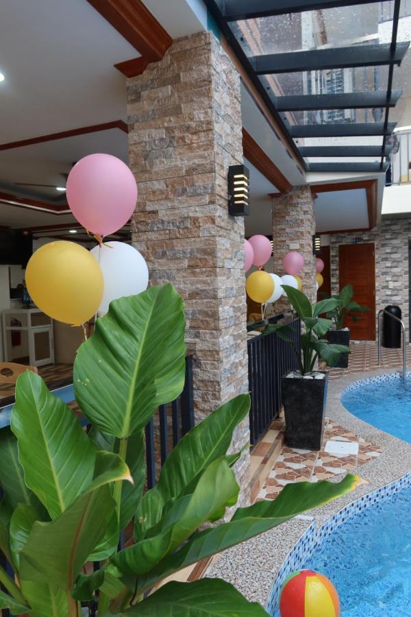 The Legacy Hotel Tayabas Zewnętrze zdjęcie